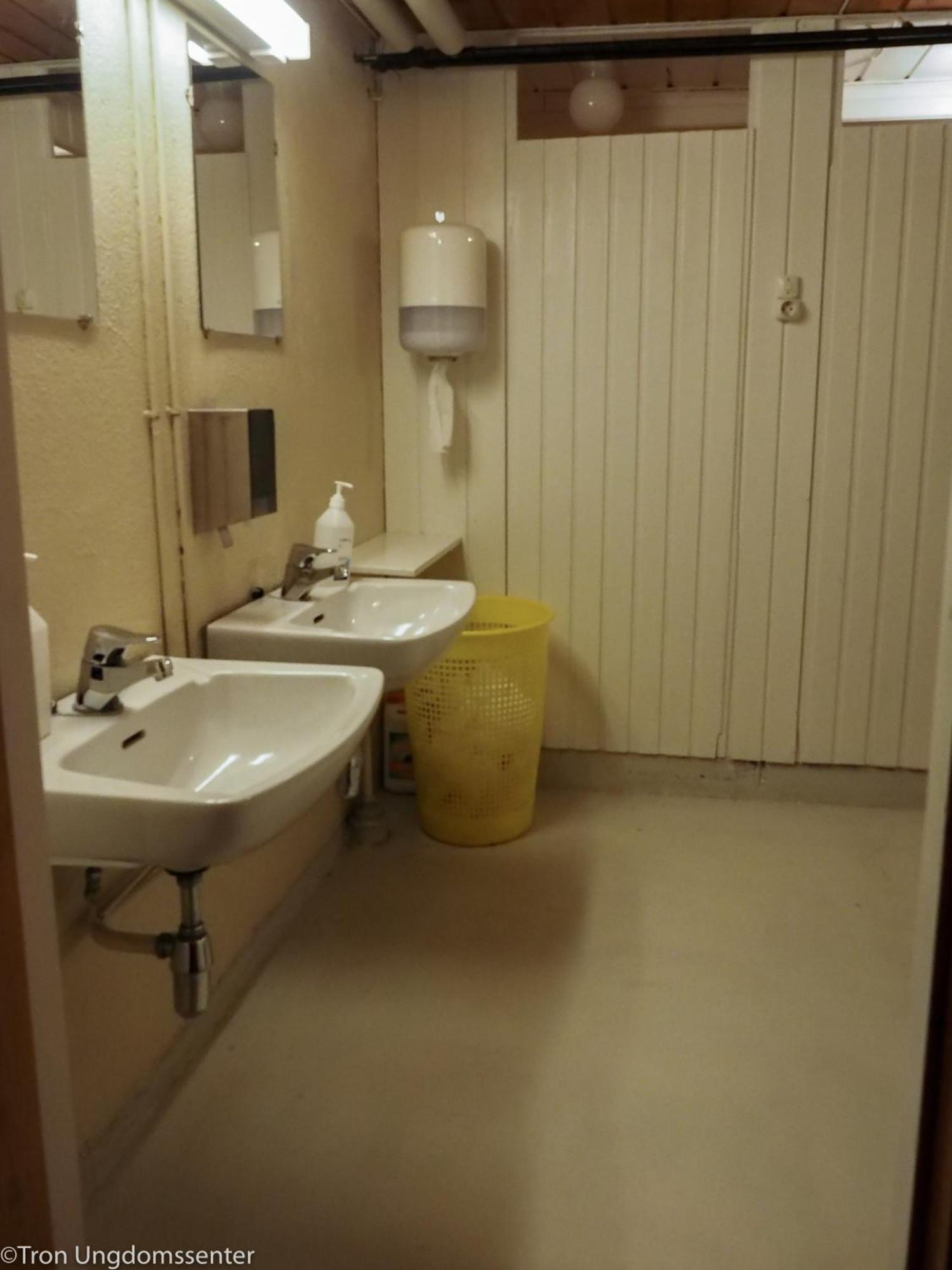 Villa Tron Ungdomssenter Tynset Zimmer foto